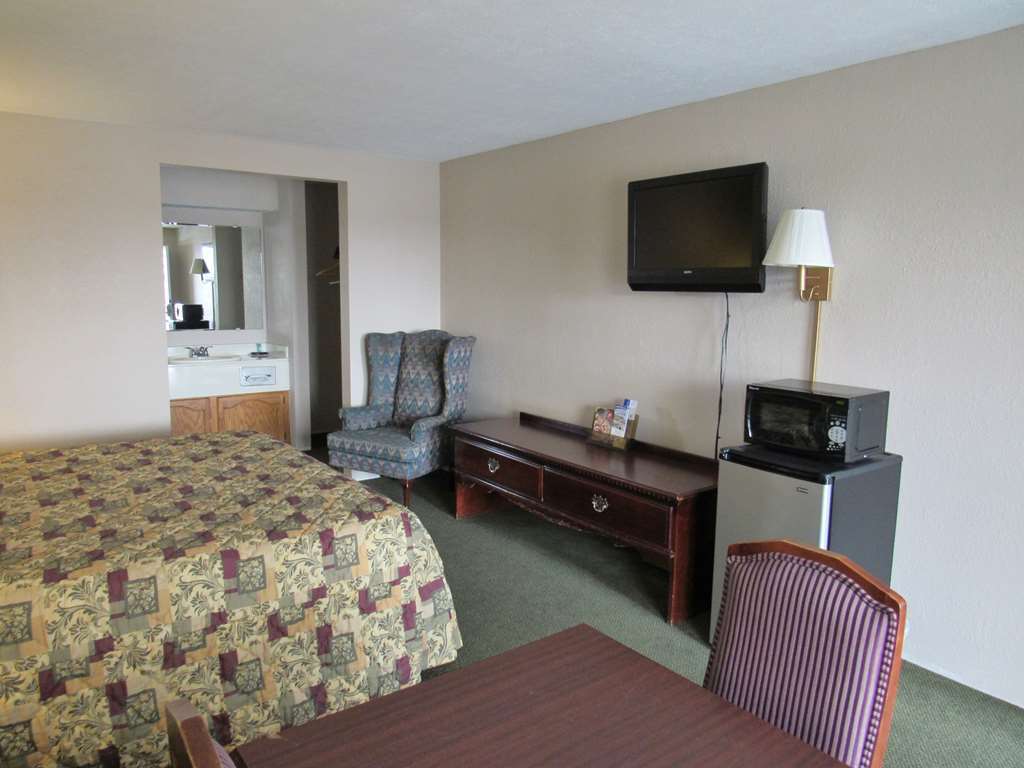 Americas Best Value Inn - Somerset Room photo