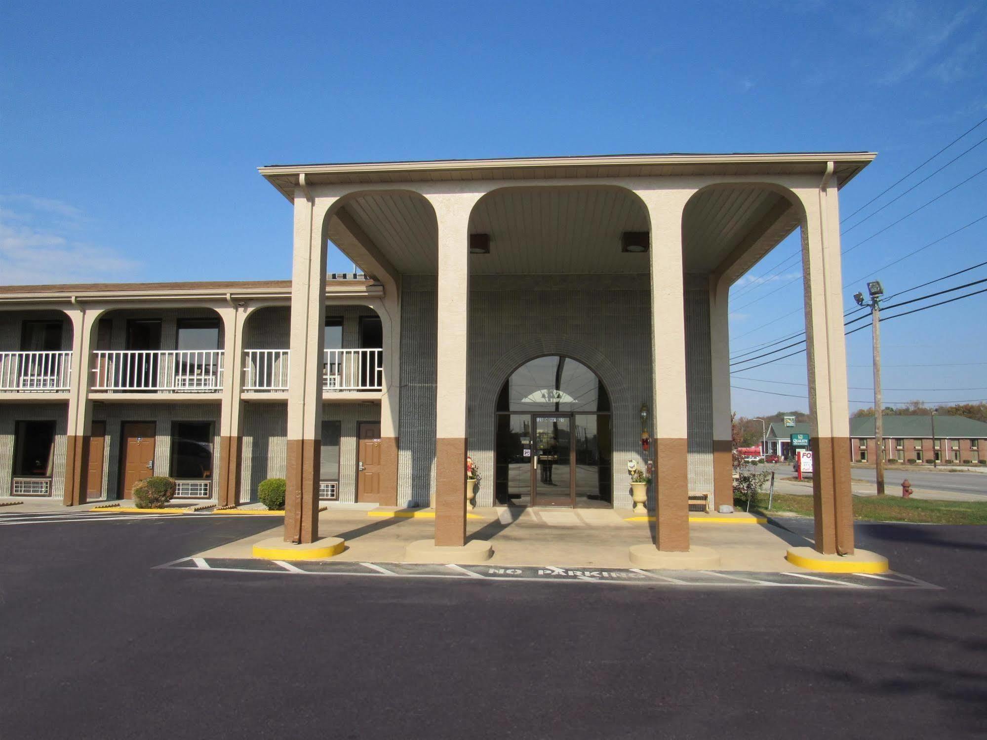 Americas Best Value Inn - Somerset Exterior photo