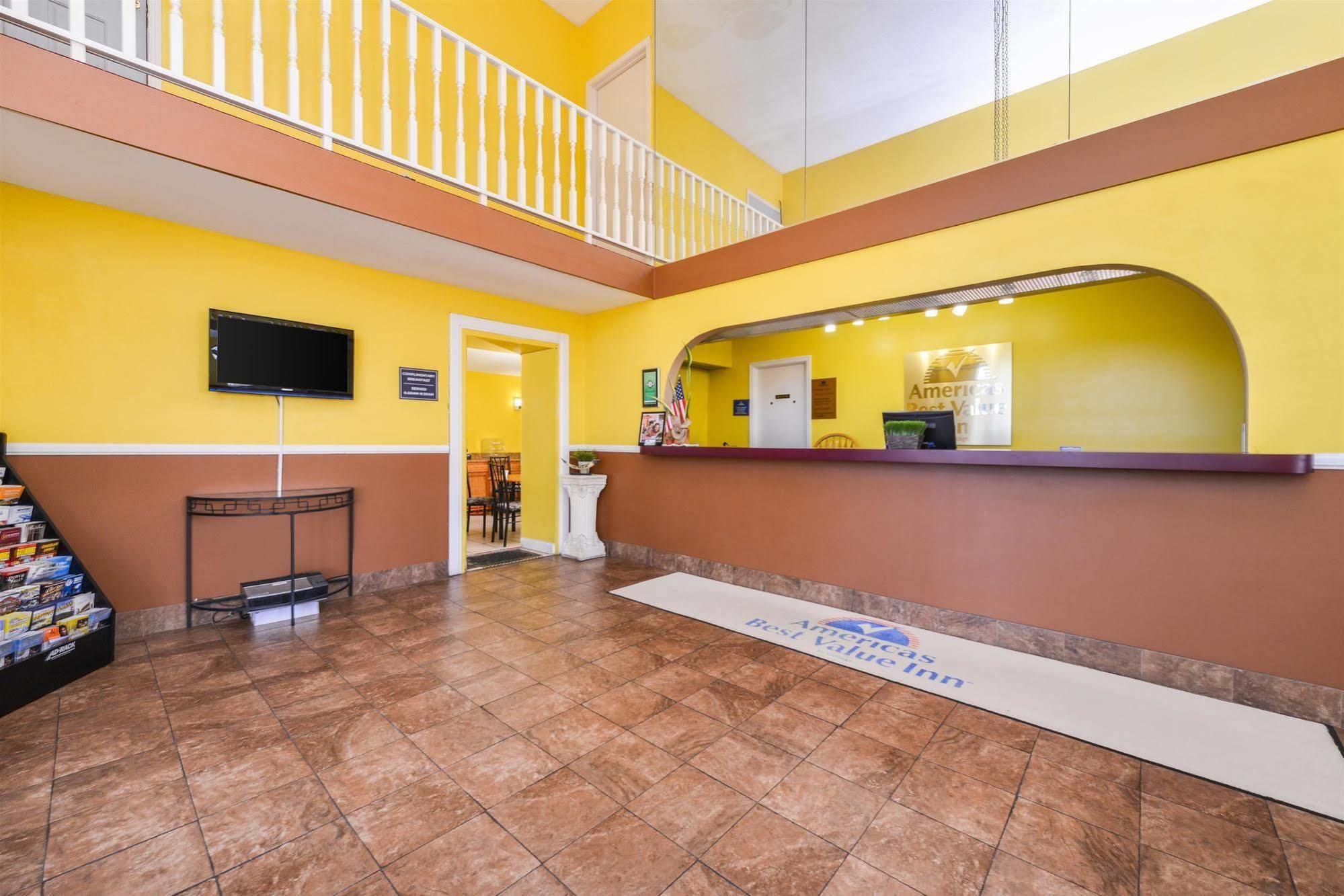 Americas Best Value Inn - Somerset Exterior photo